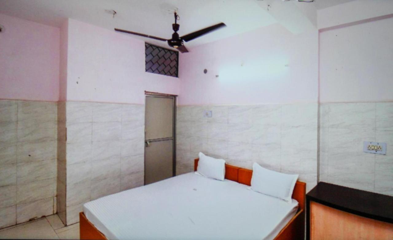 Hotel Kshama Jabalpur Eksteriør bilde
