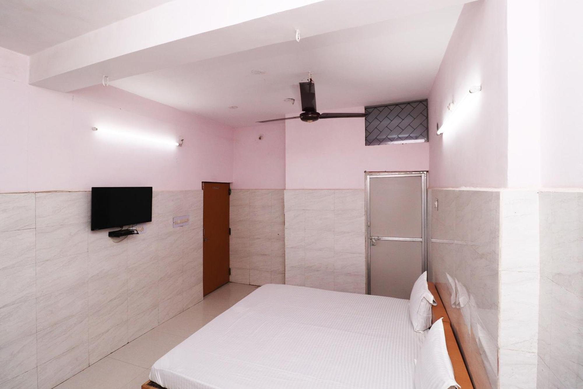 Hotel Kshama Jabalpur Eksteriør bilde
